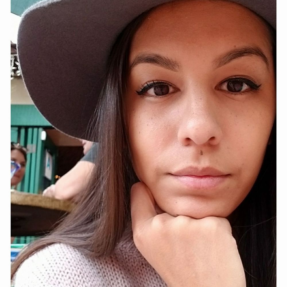 Meet your Posher, Stephanie
